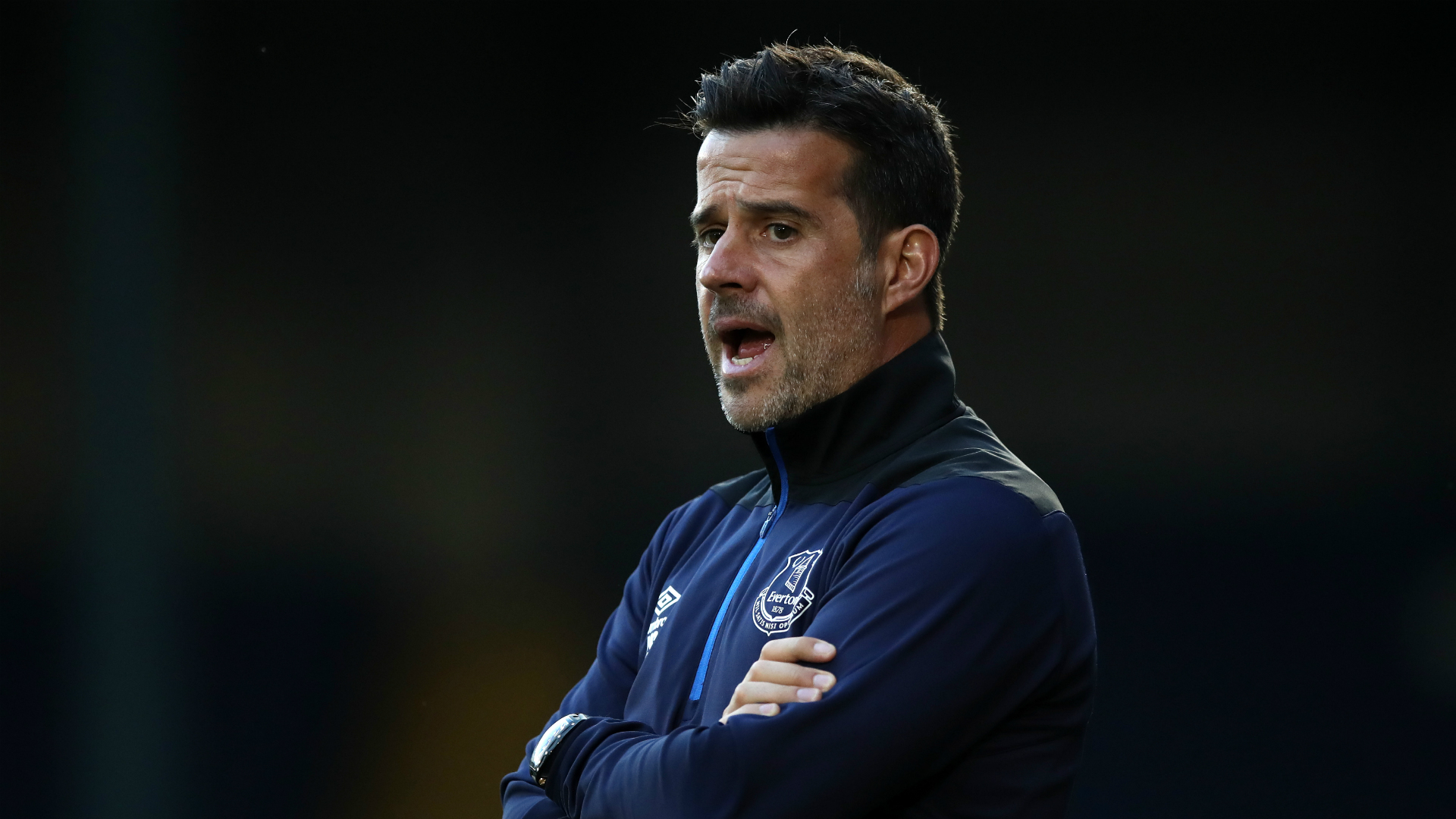 的帮助下 的帮助下